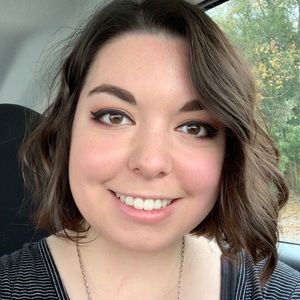 Meet your Posher, Bethany